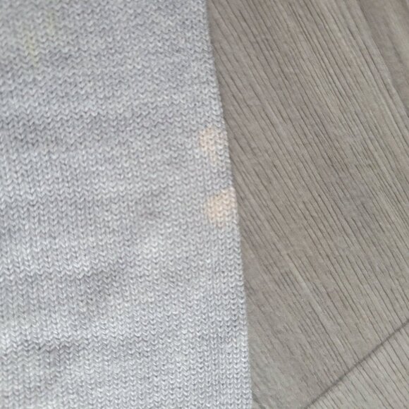 Gap Womens Grey Sweater With Black Heart Design Size S - Picture 5 of 6